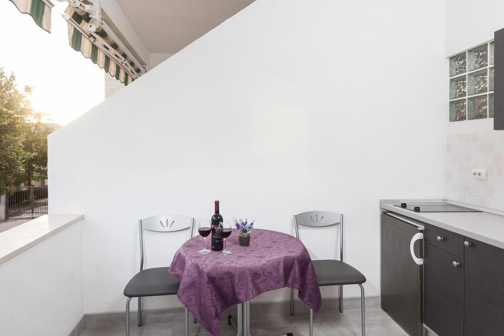 Apartments Smiljka Tucepi Luaran gambar
